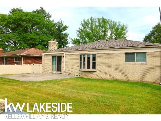 13339 Roxbury Drive, Sterling Heights, MI 48312