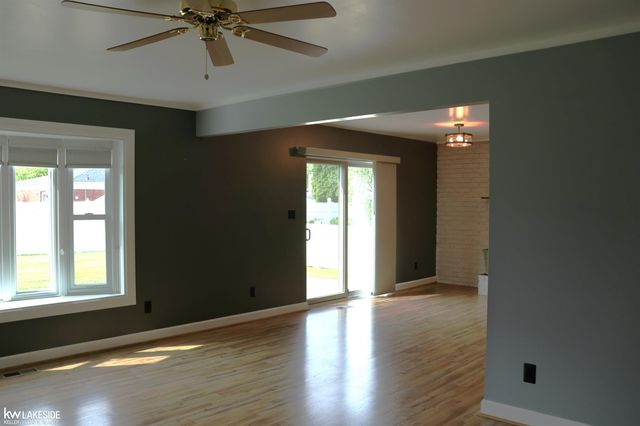 13339 Roxbury Drive, Sterling Heights, MI 48312