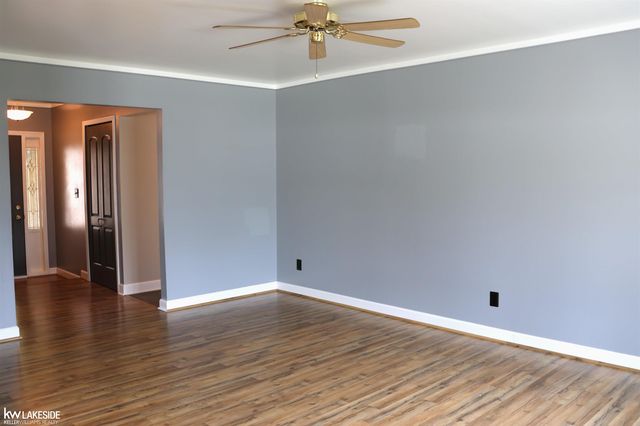 13339 Roxbury Drive, Sterling Heights, MI 48312