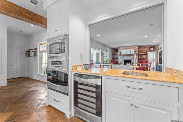 2130 Rue Bienvenue, Baton Rouge, LA 70809