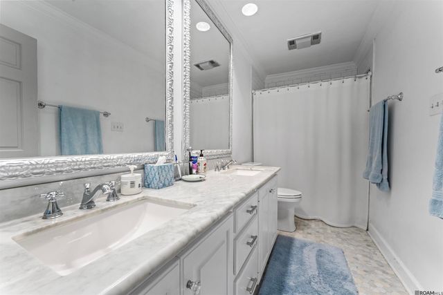 2130 Rue Bienvenue, Baton Rouge, LA 70809