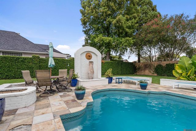 2130 Rue Bienvenue, Baton Rouge, LA 70809