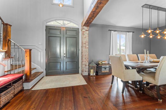 2130 Rue Bienvenue, Baton Rouge, LA 70809