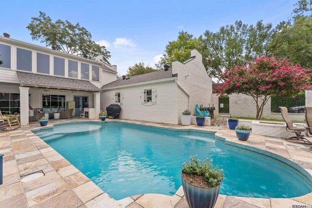 2130 Rue Bienvenue, Baton Rouge, LA 70809