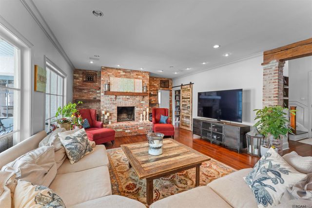 2130 Rue Bienvenue, Baton Rouge, LA 70809