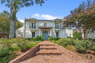 2130 Rue Bienvenue, Baton Rouge, LA 70809