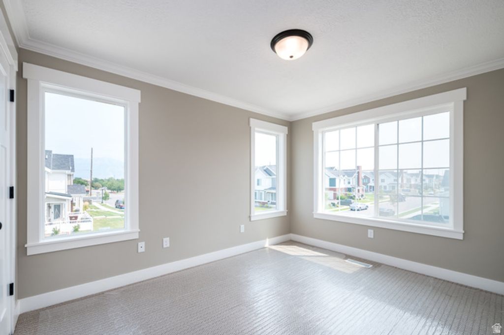 Image 7 of property listing at 8797 S GREEN WAY #3, Sandy, UT 84094