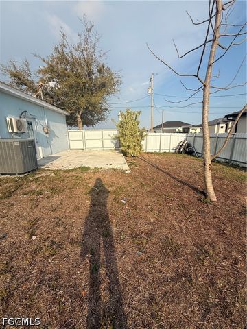 302 NW 24th AVE, Cape Coral, FL 33993