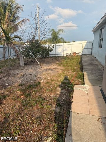 302 NW 24th AVE, Cape Coral, FL 33993