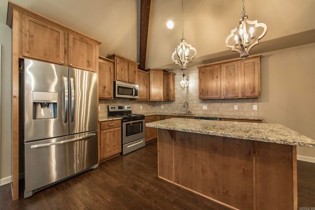 1335 Bobali Gardens, Conway, AR 72034