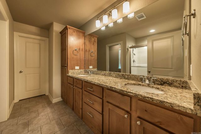 1335 Bobali Gardens, Conway, AR 72034