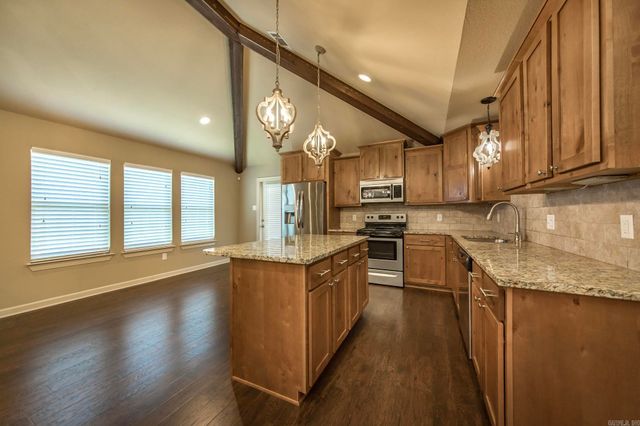 1335 Bobali Gardens, Conway, AR 72034