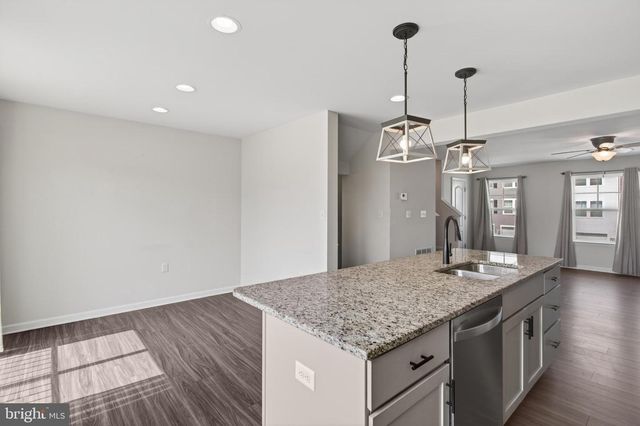 80 CAPSHAW RD, Martinsburg, WV 25403
