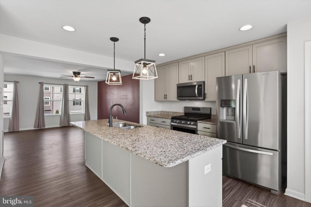 80 CAPSHAW RD, Martinsburg, WV 25403