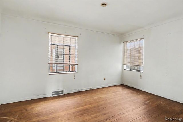 8594 Cloverlawn Street, Detroit, MI 48204