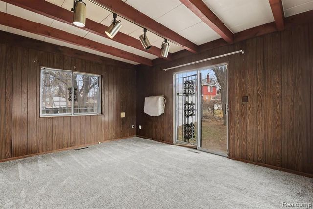 8594 Cloverlawn Street, Detroit, MI 48204