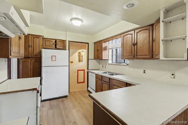 8594 Cloverlawn Street, Detroit, MI 48204