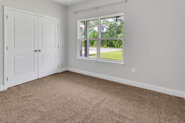 2281 Tom Street, Navarre, FL 32566