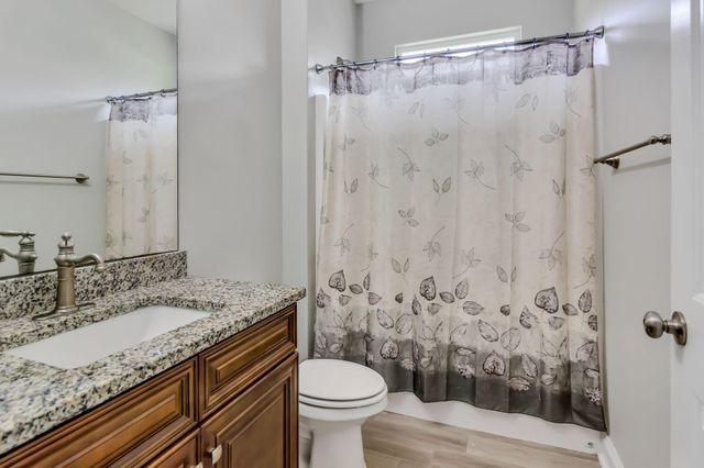 2281 Tom Street, Navarre, FL 32566