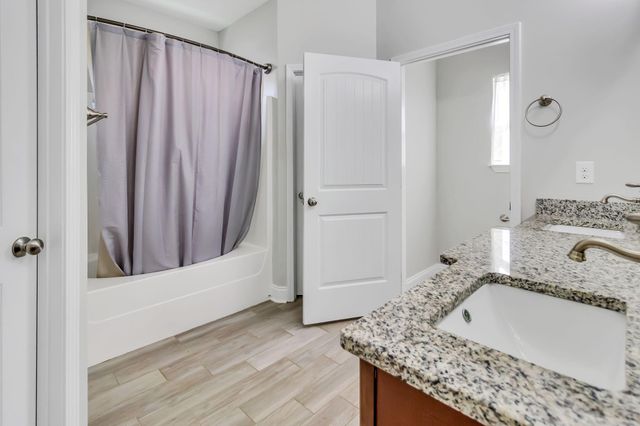 2281 Tom Street, Navarre, FL 32566