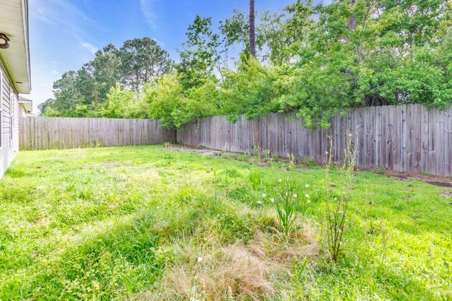 2281 Tom Street, Navarre, FL 32566