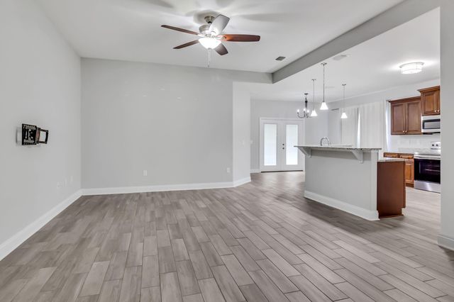 2281 Tom Street, Navarre, FL 32566