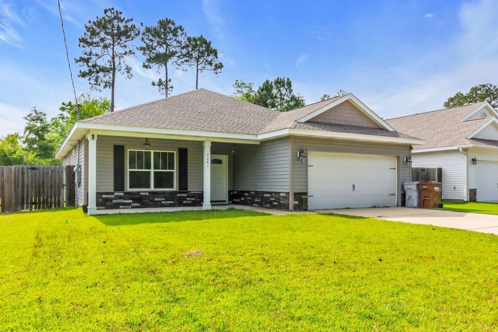 2281 Tom Street, Navarre, FL 32566