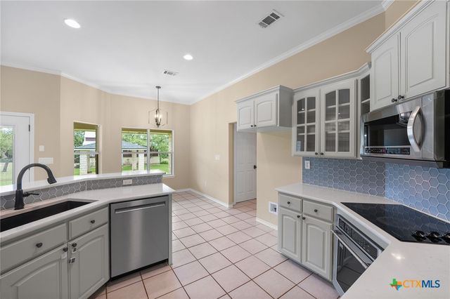 2301 Deer Trail, Lampasas, TX 76550