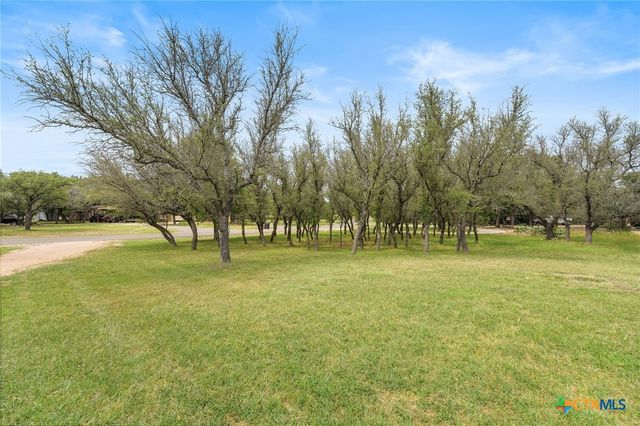 2301 Deer Trail, Lampasas, TX 76550