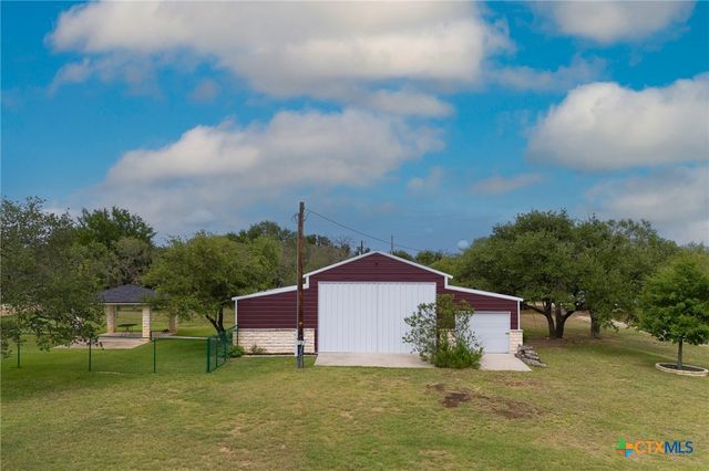 2301 Deer Trail, Lampasas, TX 76550