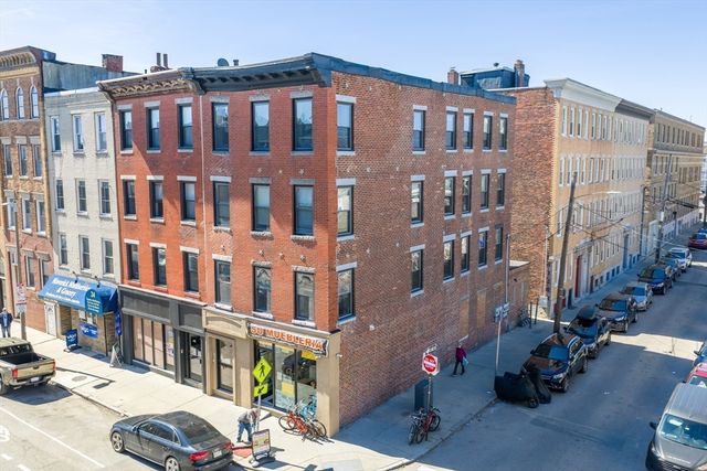 28 Chelsea St, Boston, MA 02128