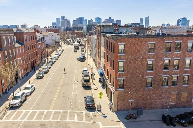 28 Chelsea St, Boston, MA 02128