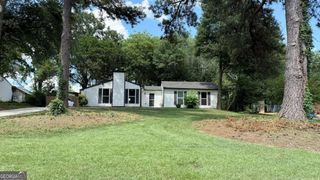 980 Hilltop Court, Lawrenceville, GA 30045