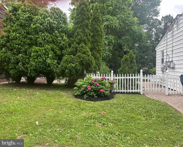 2640 PRINCETON PIKE, Lawrence, NJ 08648