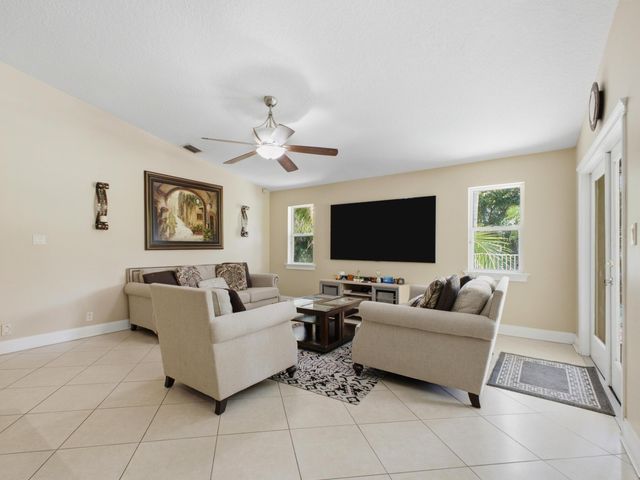 12364 82nd Street N, West Palm Beach, FL 33412