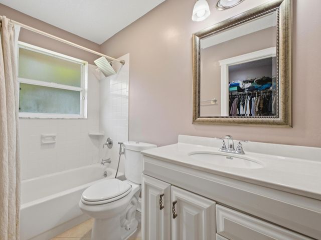 12364 82nd Street N, West Palm Beach, FL 33412