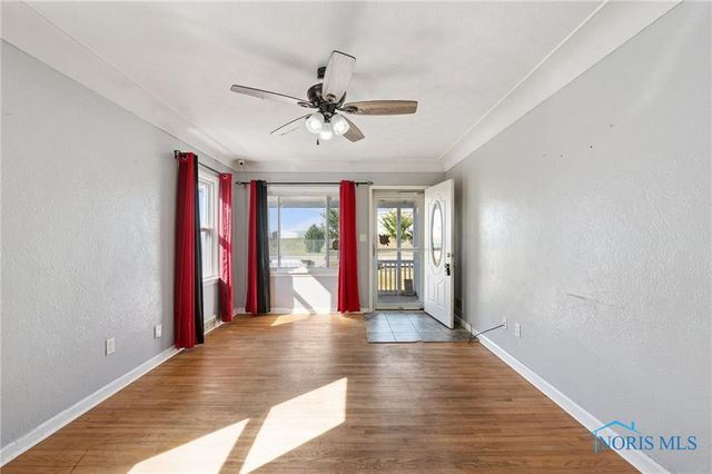 2432 Brown Road, Oregon, OH 43616