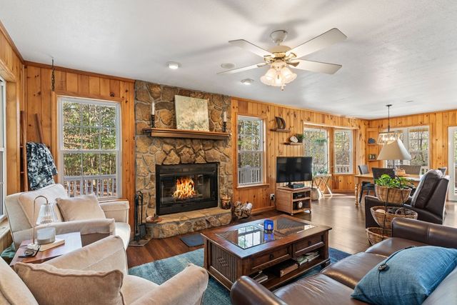 127 Black Forest Lane, Blairsville, GA 30512