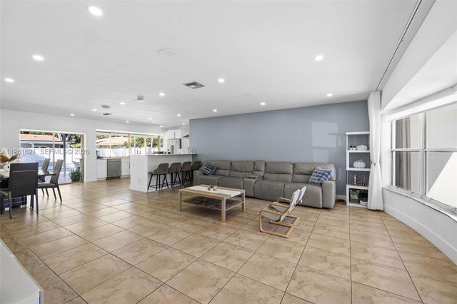 3460 N 46th Ave, Hollywood, FL 33021