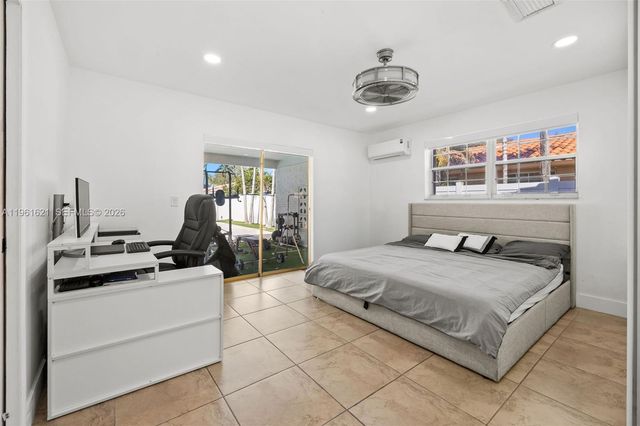 3460 N 46th Ave, Hollywood, FL 33021