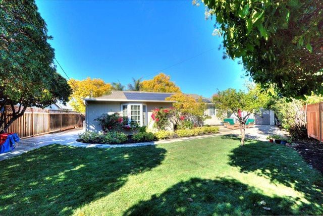 10842 E Estates Drive, Cupertino, CA 95014