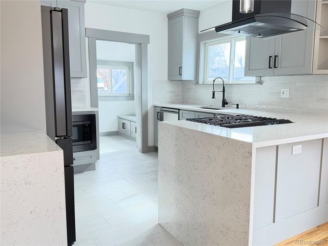 296 S Lafayette Street, Denver, CO 80209