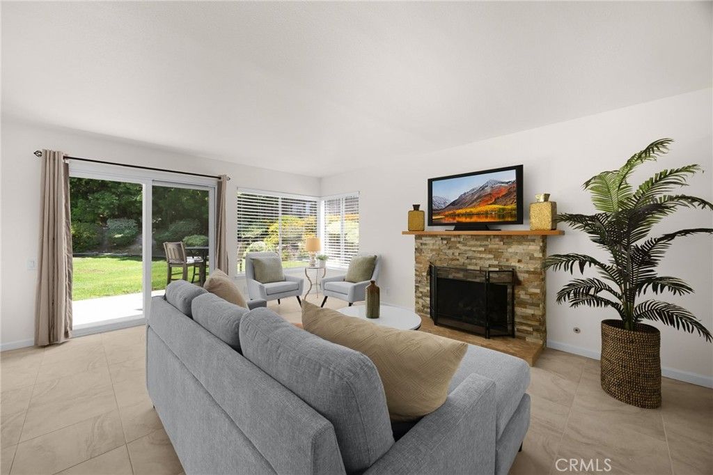 Image 12 of property listing at 20658 Calle Feliz, Yorba Linda, CA 92886