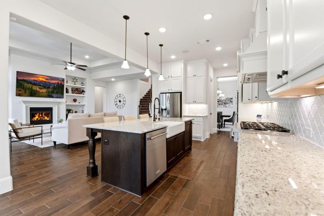 10062 S Goshawk Trail, Conroe, TX 77385