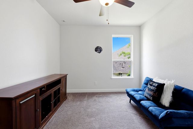 10062 S Goshawk Trail, Conroe, TX 77385