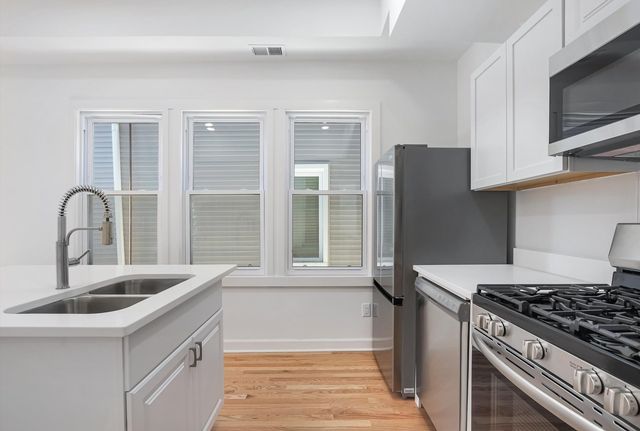 2617 W Fullerton Avenue 1A, Chicago, IL 60647