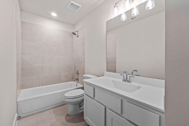 109 Rightfield DR, Liberty Hill, TX 78642