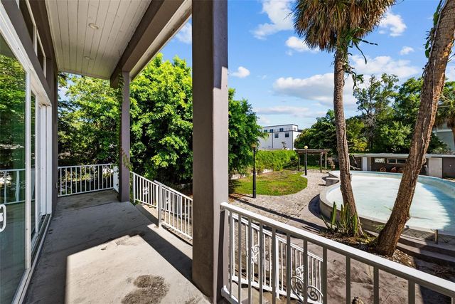 211 S SHORE CREST DRIVE, Tampa, FL 33609