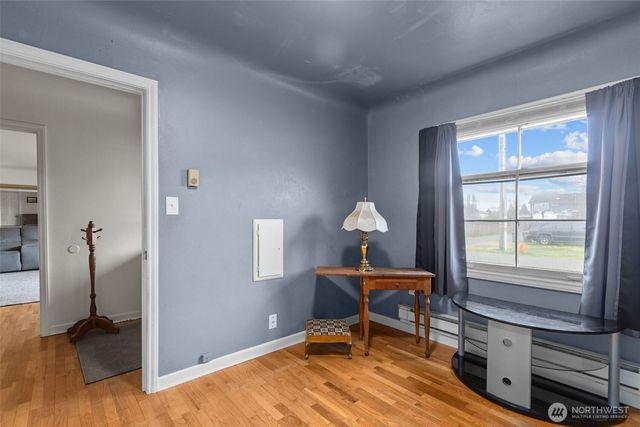 209 8th Avenue N, Algona, WA 98001