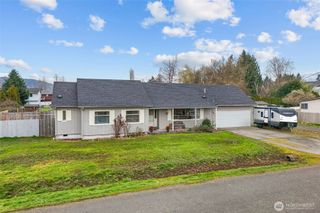 209 8th Avenue N, Algona, WA 98001